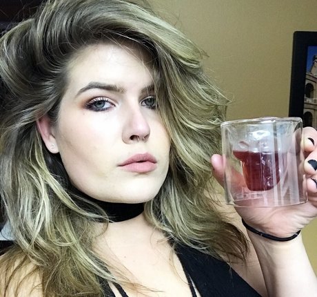 Erica Lindbeck Nacktbilder von OnlyFans