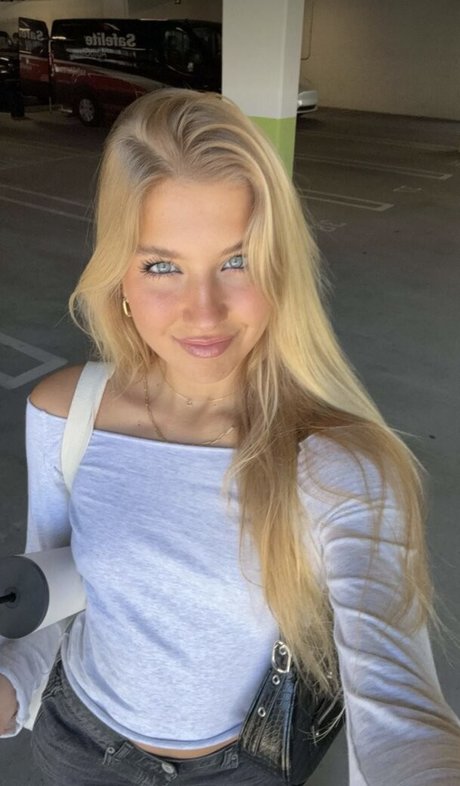 Aniela Leon Leak von OnlyFans-Inhalten