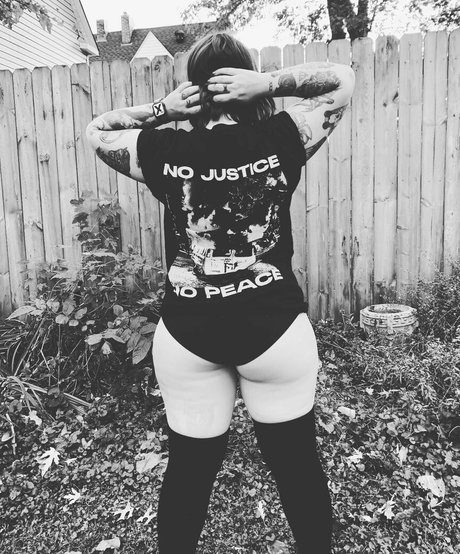 Stepstool Sarah Neue geleakte OnlyFans-Inhalte