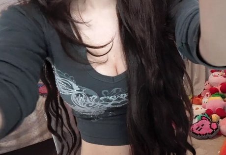 Emiru OnlyFans Fotos