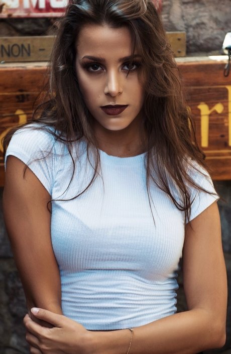 Izzy Rocha OnlyFans-Leak