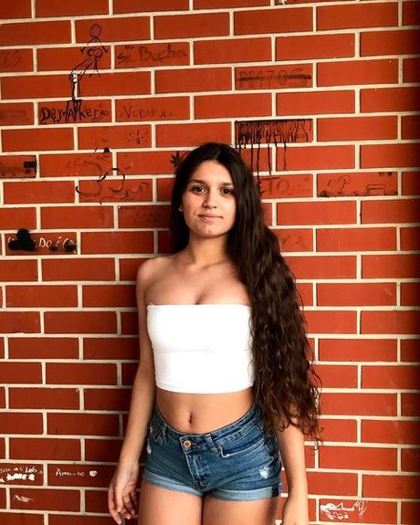 Veronica Marcelino Nur für Fans