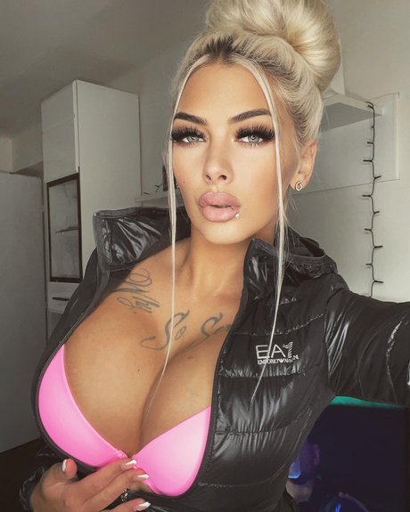 Deminecka_ Sex auf OnlyFans