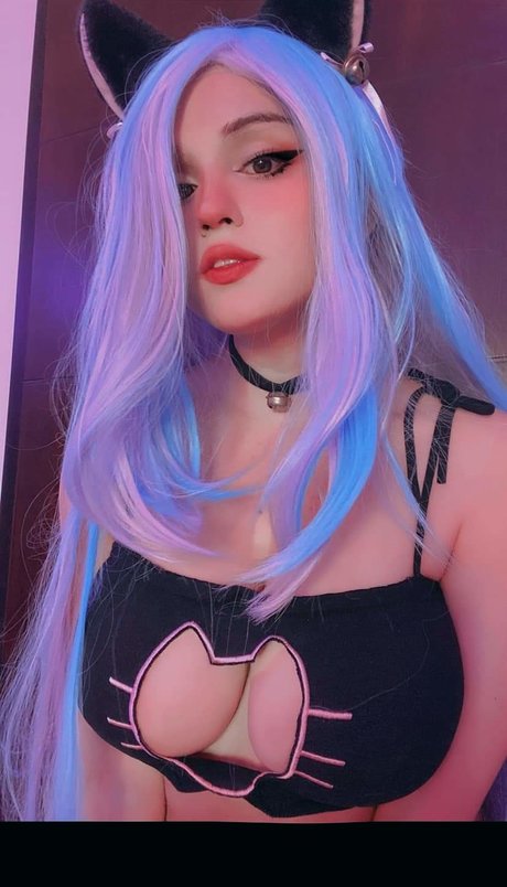 Hell Chan_ OnlyFans Brüste Bild