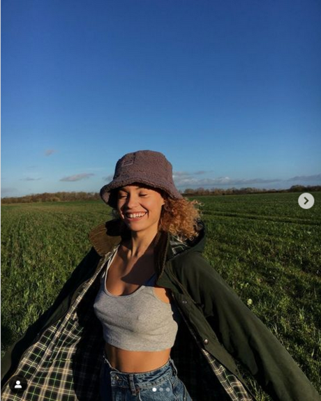 Lara never laura Profilbild