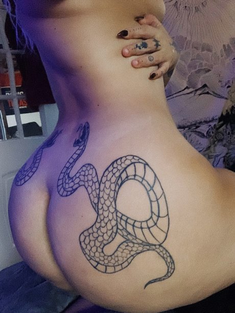 Pinustri OnlyFans-Komplettinhalte