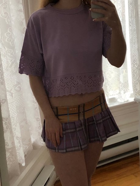 Elita Harkov OnlyFans geleakte Brüste