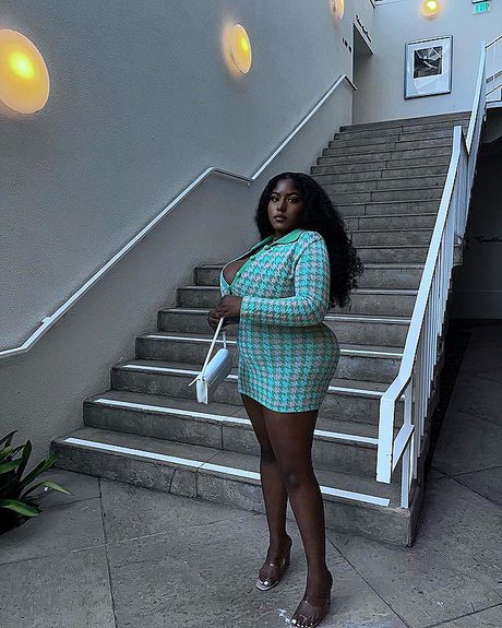 JeNelle Tucker NurlyFans-Brüste