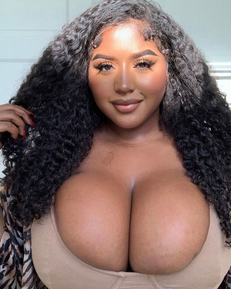 JeNelle Tucker Nackt OnlyFans