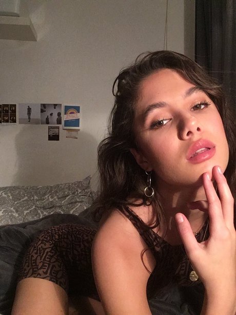 Saoirse Alicia Behzadi_ OnlyFans Sex Leaks