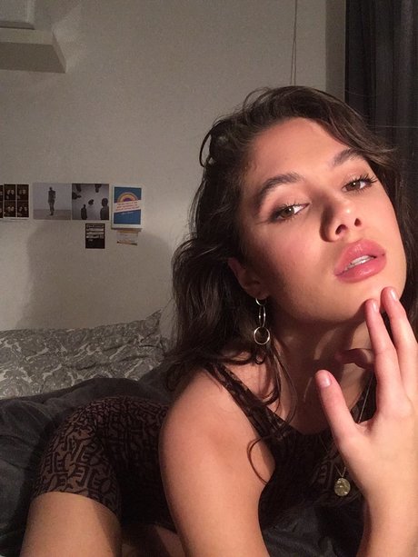 Saoirse Alicia Behzadi_ OnlyFans-Pornoleak