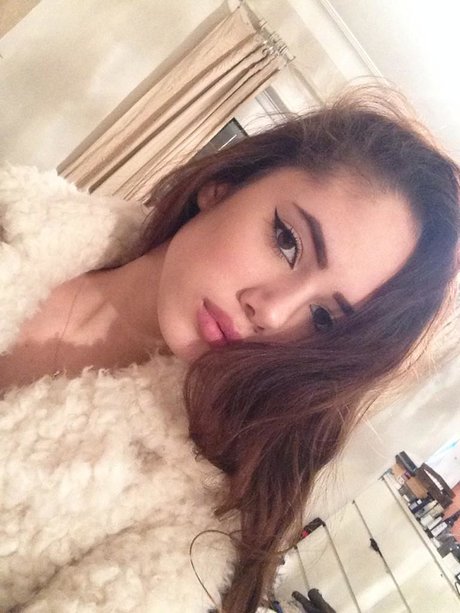 Saoirse Alicia Behzadi_ OnlyFans XX