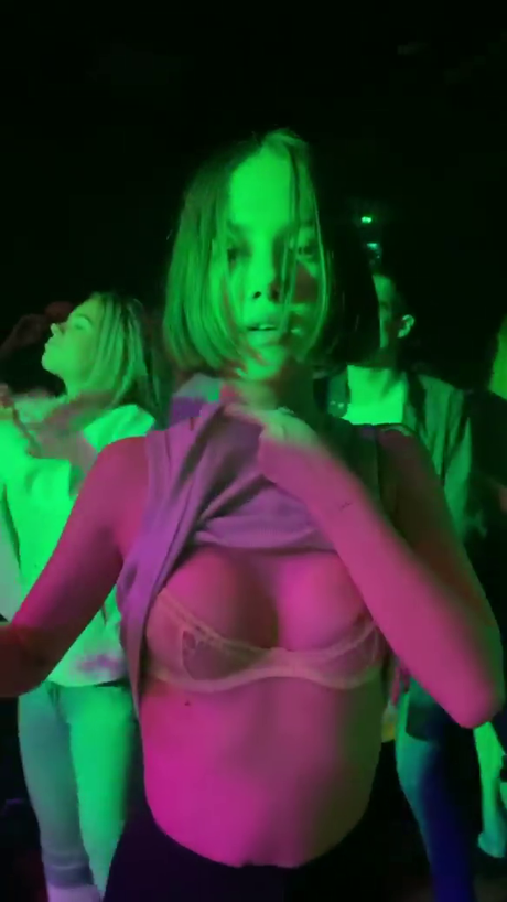 Saoirse Alicia Behzadi_ OnlyFans nackt