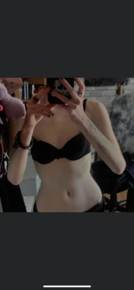 _Bat Brookes_ Leaks von Nacktbildern auf OnlyFans