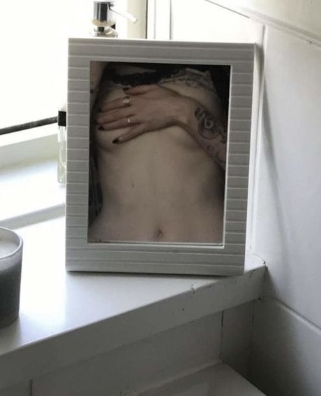 _Bat Brookes_ OnlyFans-Model