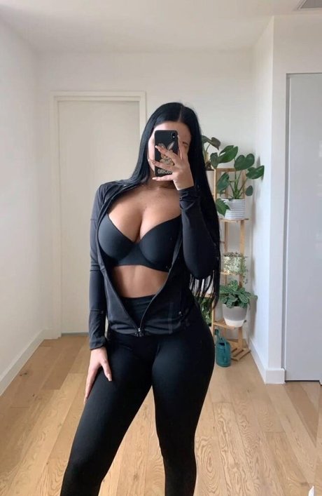 Bonham Miano OnlyFans Nacktbilder