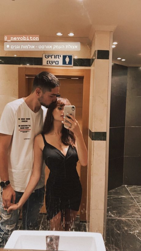 Linoy Tavore Heiße OnlyFans Inhalte