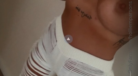 Hollie M Parsons OnlyFans schlank