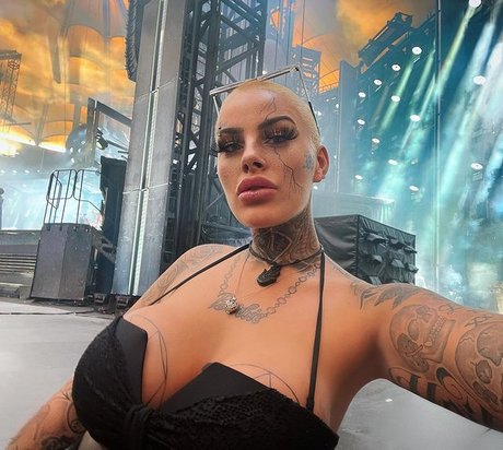 Leoni Baltz_ OnlyFans Nacktbilder geleakt