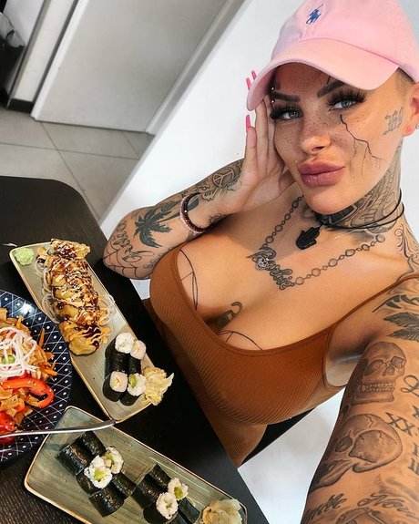 Leoni Baltz_ OnlyFans Sextape geleakt