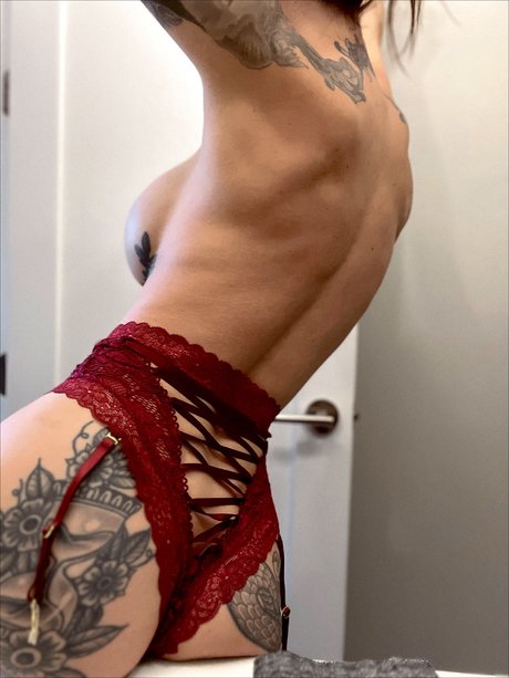 Shelby White NurlyFans-Pornos