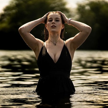 Anouk Nacktbilder von OnlyFans