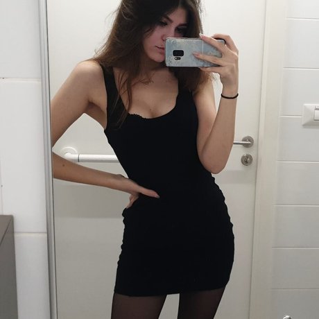 Babyyy Gorilla Nacktbilder OnlyFans Leak