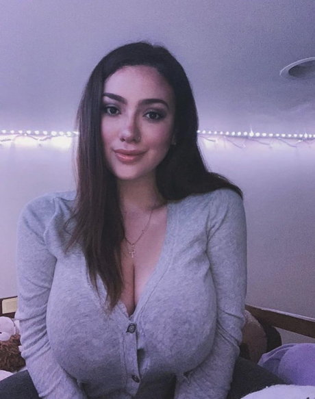 Ivel Pesantez OnlyFans-Inhalte