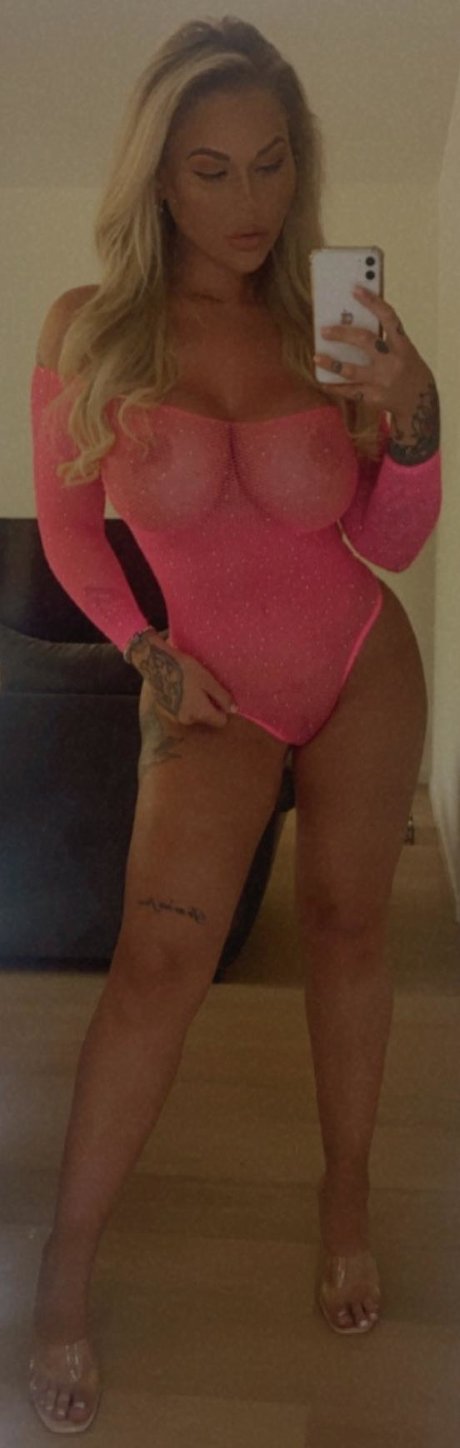 Yana Daems OnlyFans-Post