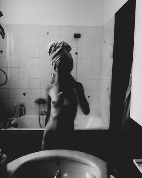 Alessandra Laiola Nacktpornos auf OnlyFans