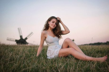 Ave Maria_ OnlyFans geleakte Pornografie