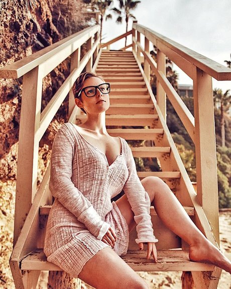 Stella Hayes_ Titten OnlyFans