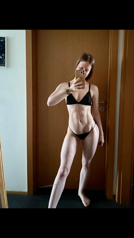 Asdis Halla Einarsdottir OnlyFans Inhalte