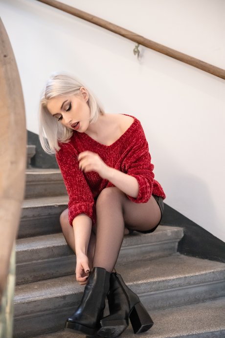 Alexandra Frenkel OnlyFans NSFW