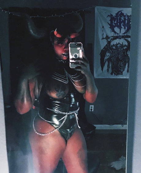 Gem Sapphir OnlyFans Leaks