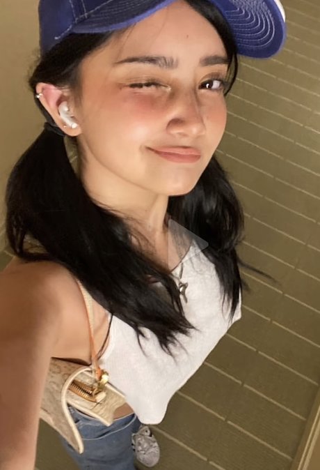 i am clementine OnlyFans-Bilder