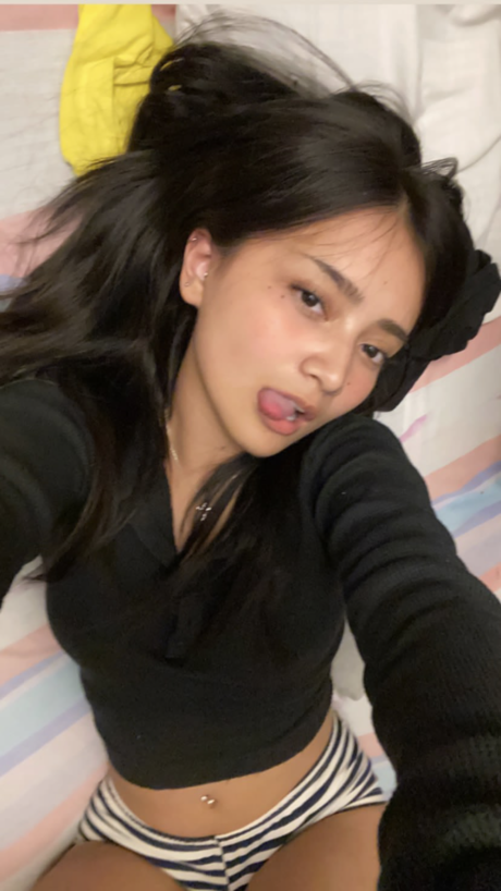 i am clementine OnlyFans OnlyFans