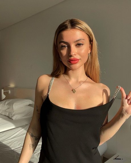 Linabmn OnlyFans-Leak