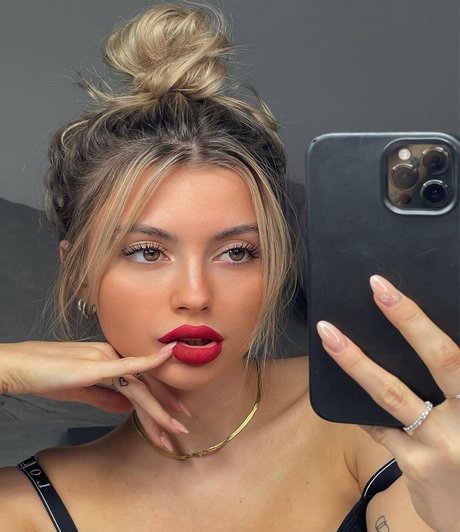 Linabmn OnlyFans-Leaks