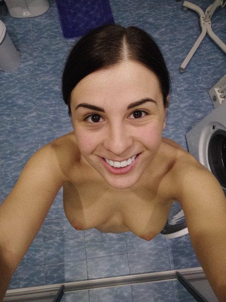 Alice Kelly_ OnlyFans Star