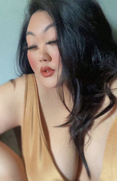 Kendra Vaaj OnlyFans Bilder