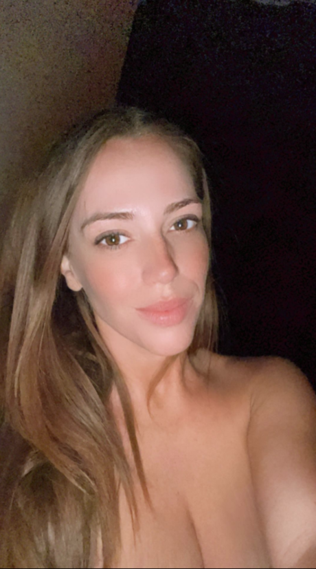 Renee Lynn_ Brüste OnlyFans