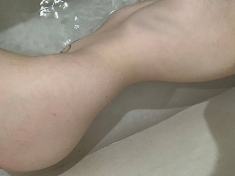 Sqwrtick_ OnlyFans-Leaks