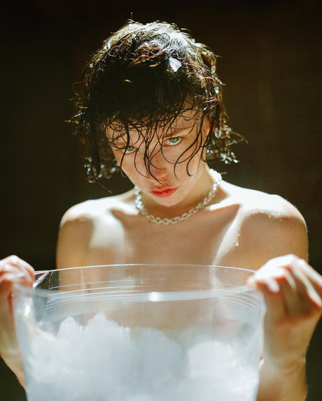 Suzieson OnlyFans Pornografie