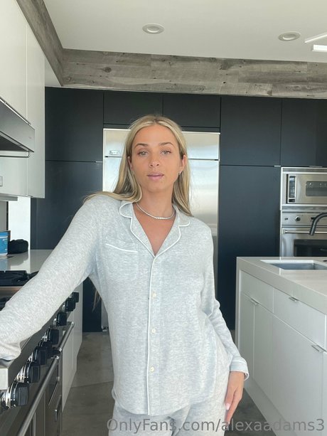 Alexa Adams OnlyFans Leaks Nacktbilder