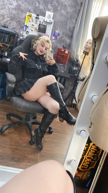 Dear Iris OnlyFans geleakte Bilder