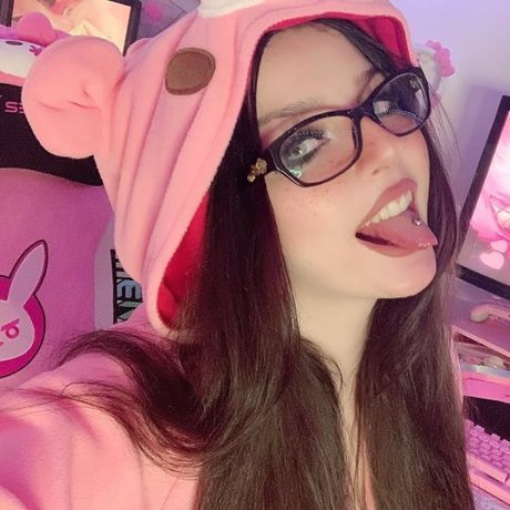 Shinuki OnlyFans explizite Inhalte