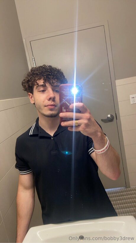 Bobby3drew NSFW OnlyFans