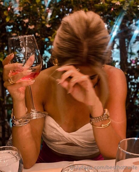 Besthottwife Sex OnlyFans