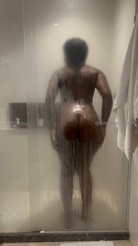 Sensual Bunny Leaks von OnlyFans